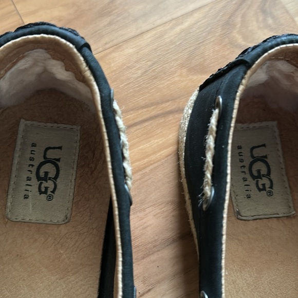 UGG Women's Black Loafers - Picture 2 of 8